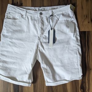 Angel white Bermuda shorts size 16 NWT
